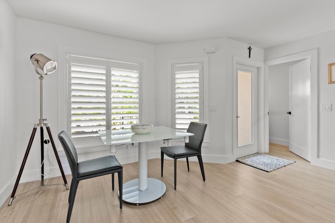 For Sale: $1,895,000 (3 beds, 2 baths, 1764 Square Feet)