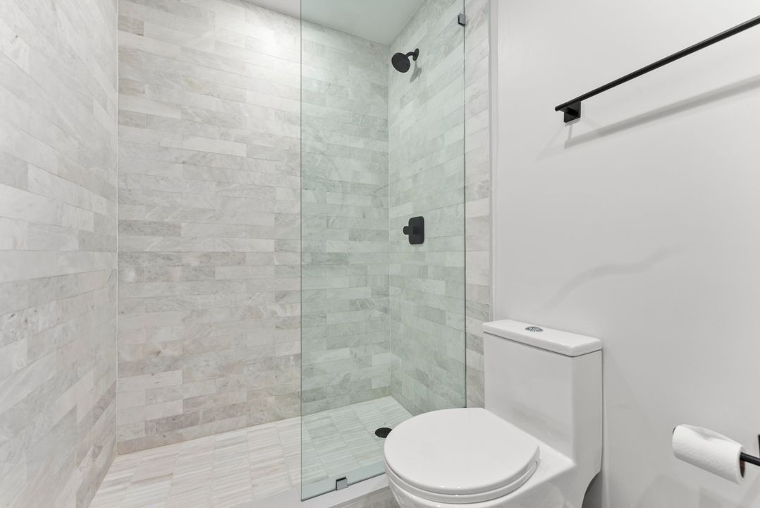 For Sale: $1,895,000 (3 beds, 2 baths, 1764 Square Feet)