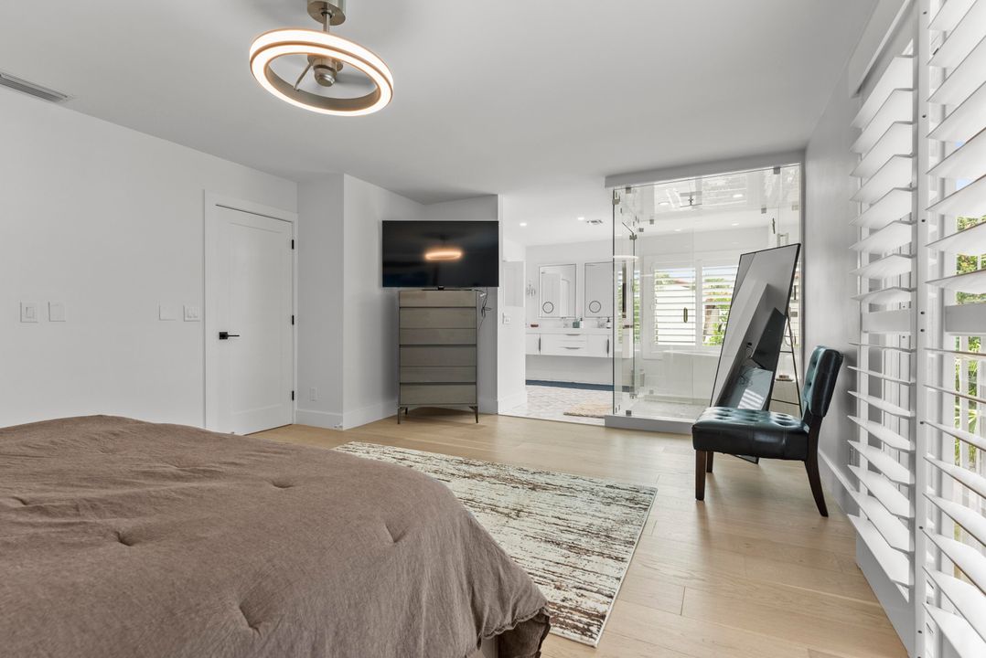 For Sale: $1,895,000 (3 beds, 2 baths, 1764 Square Feet)