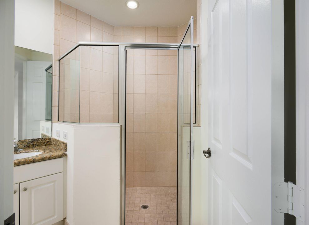 For Sale: $324,900 (3 beds, 2 baths, 1630 Square Feet)