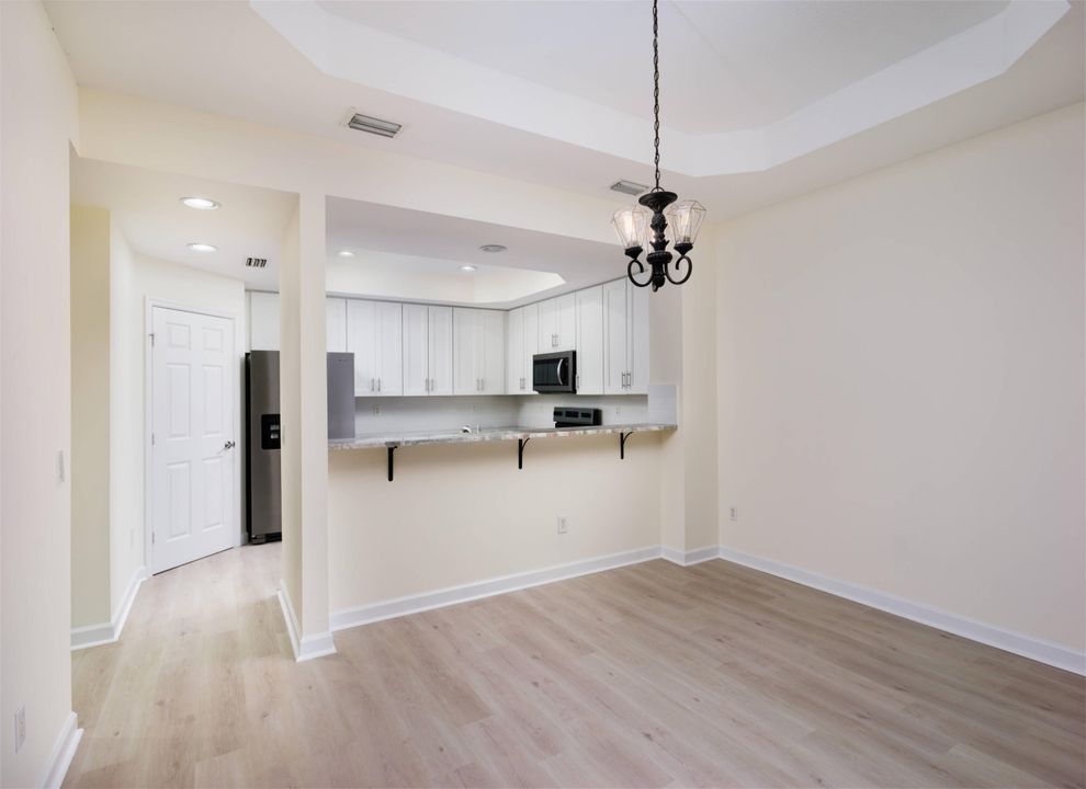 For Sale: $324,900 (3 beds, 2 baths, 1630 Square Feet)