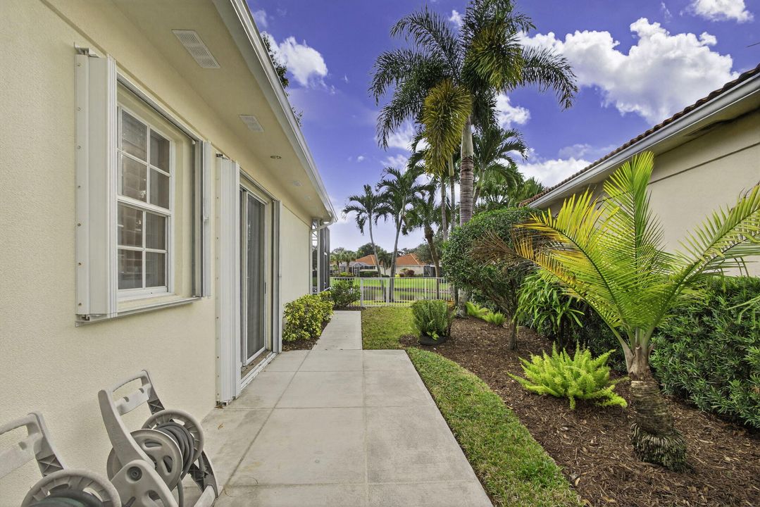 En Venta: $949,000 (3 camas, 2 baños, 2024 Pies cuadrados)