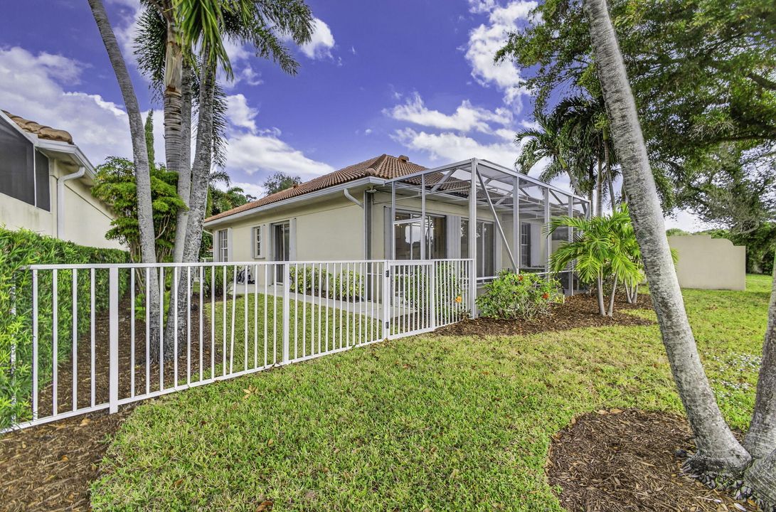 En Venta: $949,000 (3 camas, 2 baños, 2024 Pies cuadrados)