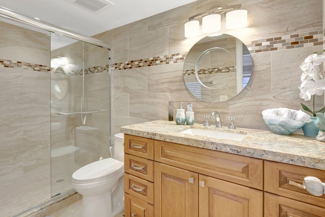 For Sale: $249,000 (2 beds, 2 baths, 1000 Square Feet)