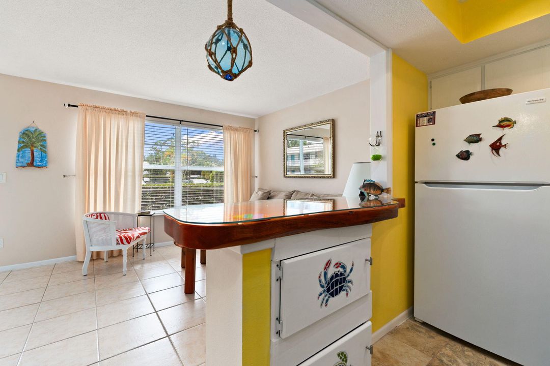 En Venta: $126,000 (1 camas, 1 baños, 696 Pies cuadrados)