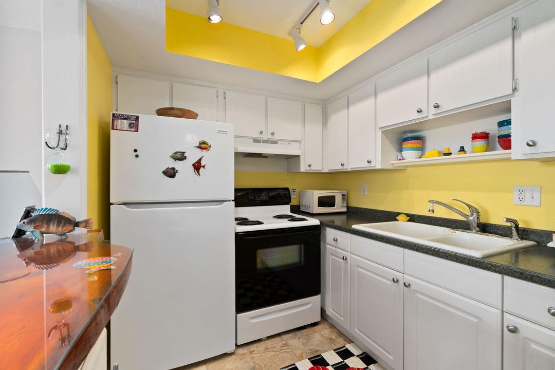 En Venta: $126,000 (1 camas, 1 baños, 696 Pies cuadrados)