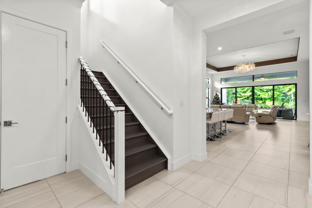 For Sale: $2,250,000 (5 beds, 5 baths, 3800 Square Feet)