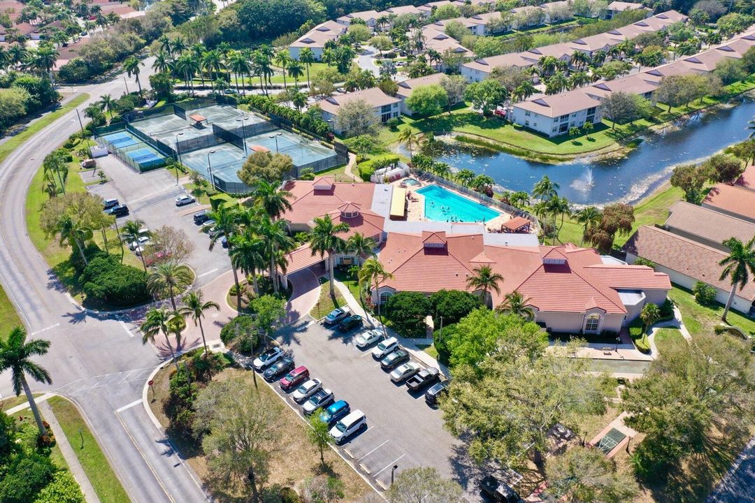 For Sale: $719,000 (3 beds, 2 baths, 2144 Square Feet)