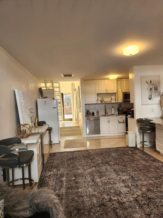 En Renta: $2,795 (1 camas, 2 baños, 980 Pies cuadrados)