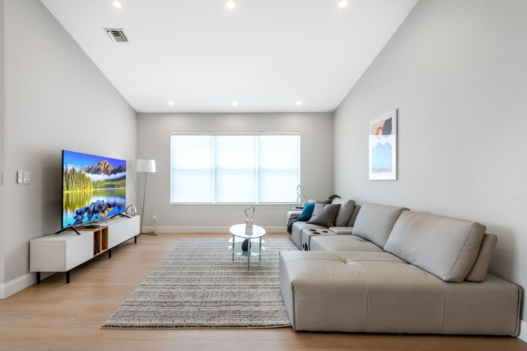 For Sale: $719,000 (3 beds, 2 baths, 2144 Square Feet)