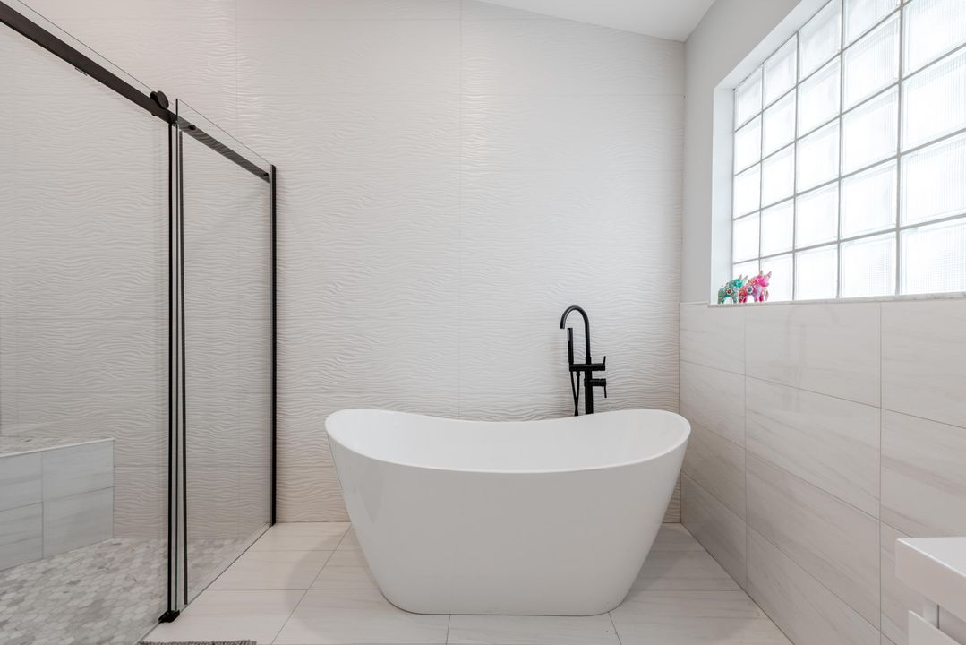 For Sale: $719,000 (3 beds, 2 baths, 2144 Square Feet)