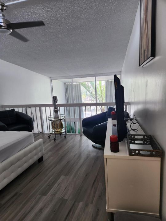 En Renta: $2,795 (1 camas, 2 baños, 980 Pies cuadrados)