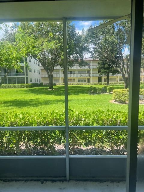 For Rent: $1,500 (1 beds, 1 baths, 720 Square Feet)