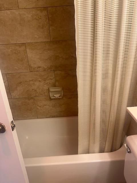 For Rent: $1,500 (1 beds, 1 baths, 720 Square Feet)