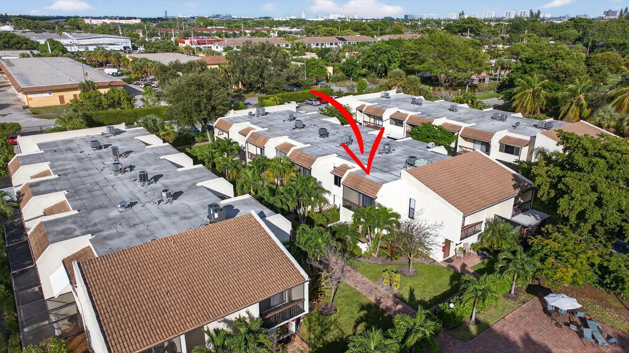 For Sale: $325,000 (2 beds, 1 baths, 1095 Square Feet)