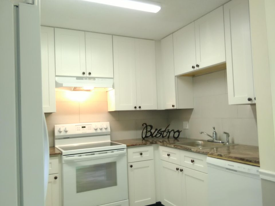 En Renta: $2,000 (2 camas, 2 baños, 1400 Pies cuadrados)