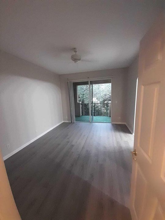 На продажу: $329,900 (3 спален, 2 ванн, 1700 Квадратных фут)