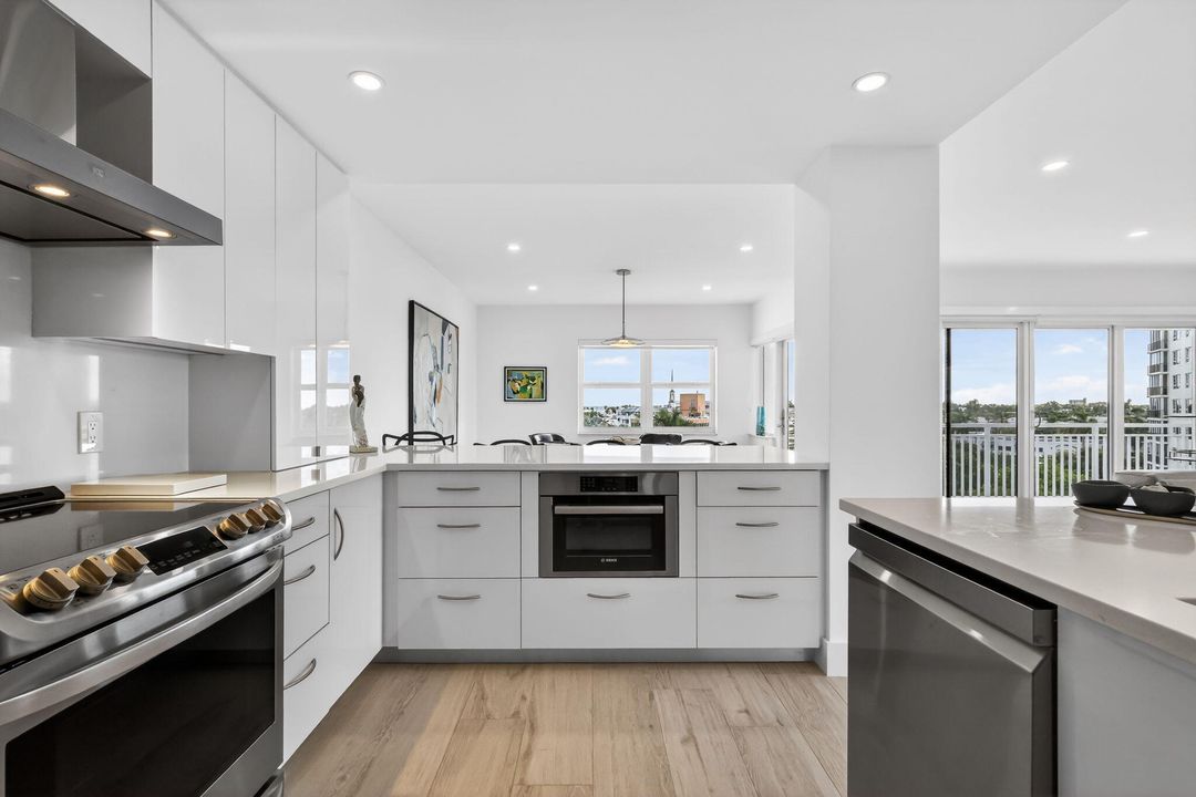 For Rent: $9,750 (2 beds, 2 baths, 1434 Square Feet)