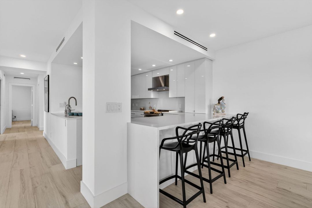 For Rent: $9,750 (2 beds, 2 baths, 1434 Square Feet)