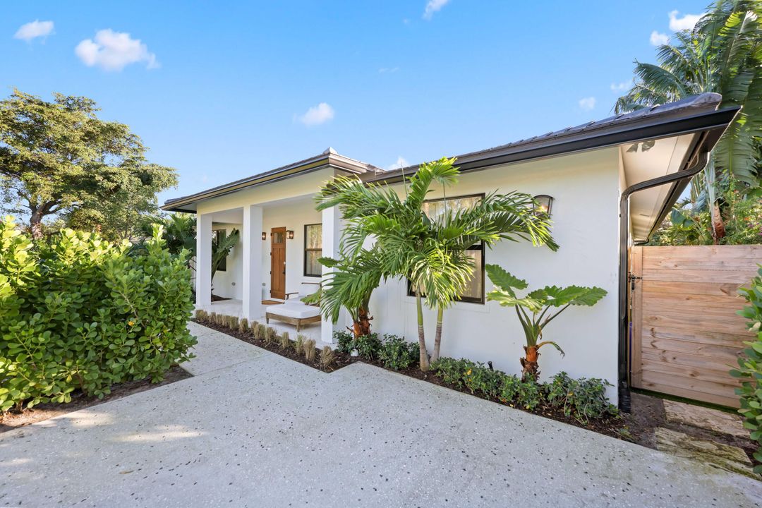 En Venta: $2,275,000 (4 camas, 3 baños, 2473 Pies cuadrados)