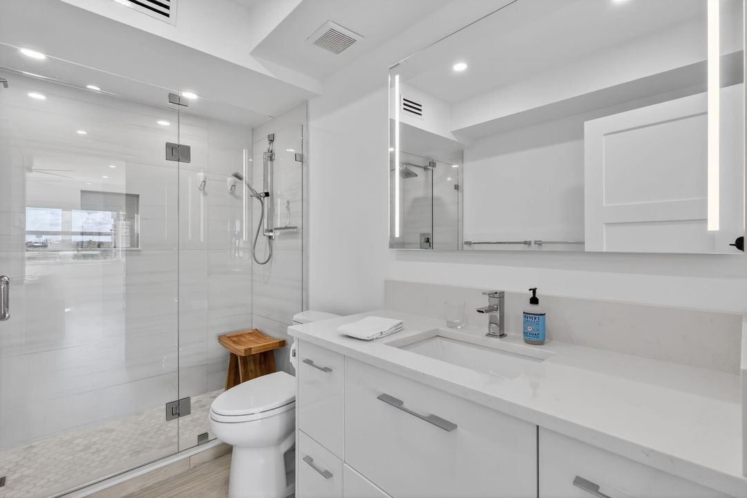 For Rent: $9,750 (2 beds, 2 baths, 1434 Square Feet)