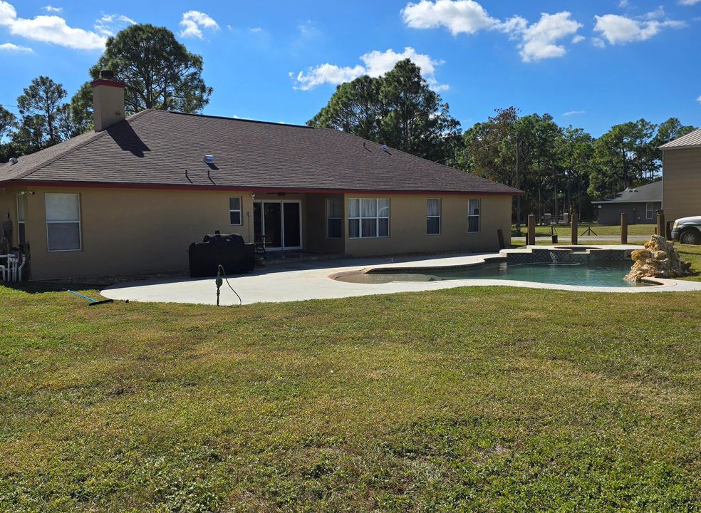 For Sale: $750,000 (4 beds, 3 baths, 2498 Square Feet)