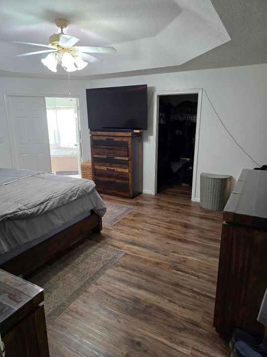 For Sale: $750,000 (4 beds, 3 baths, 2498 Square Feet)