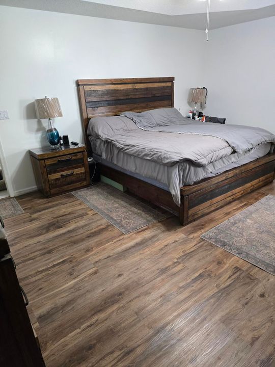 For Sale: $750,000 (4 beds, 3 baths, 2498 Square Feet)