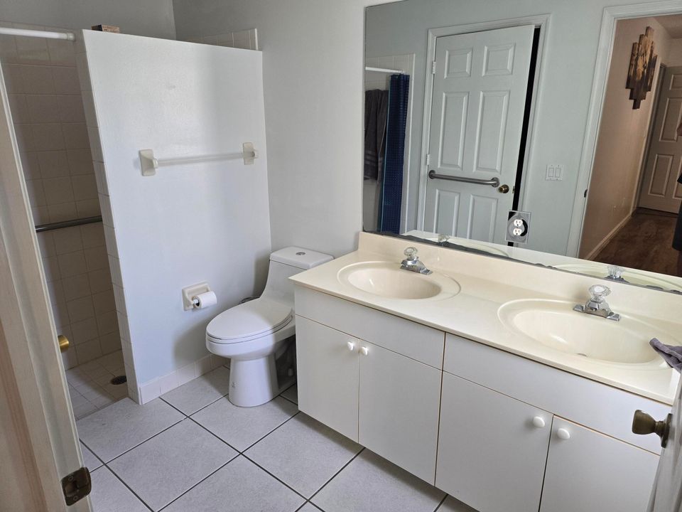 For Sale: $750,000 (4 beds, 3 baths, 2498 Square Feet)