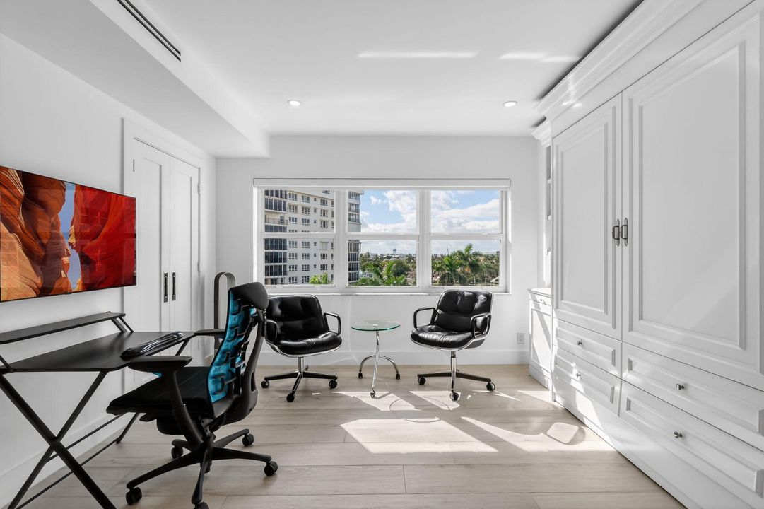 For Rent: $9,750 (2 beds, 2 baths, 1434 Square Feet)