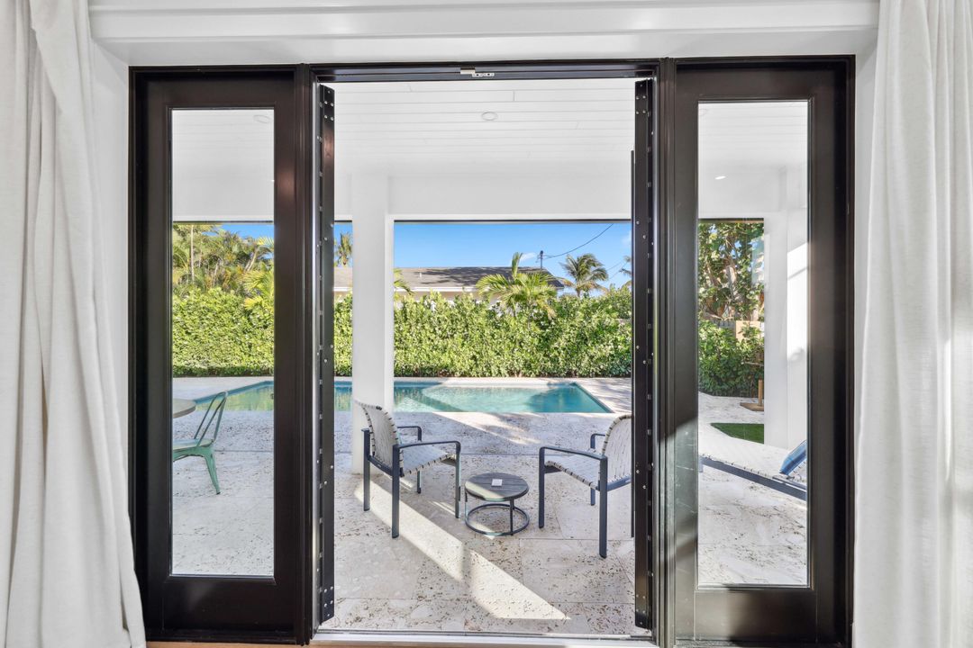 En Venta: $2,275,000 (4 camas, 3 baños, 2473 Pies cuadrados)