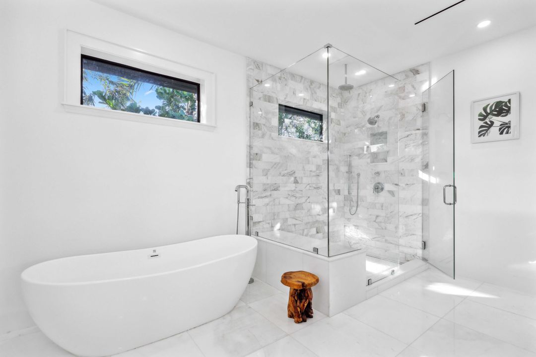 En Venta: $2,275,000 (4 camas, 3 baños, 2473 Pies cuadrados)