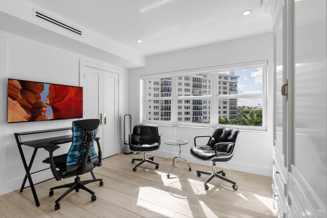 For Rent: $9,750 (2 beds, 2 baths, 1434 Square Feet)