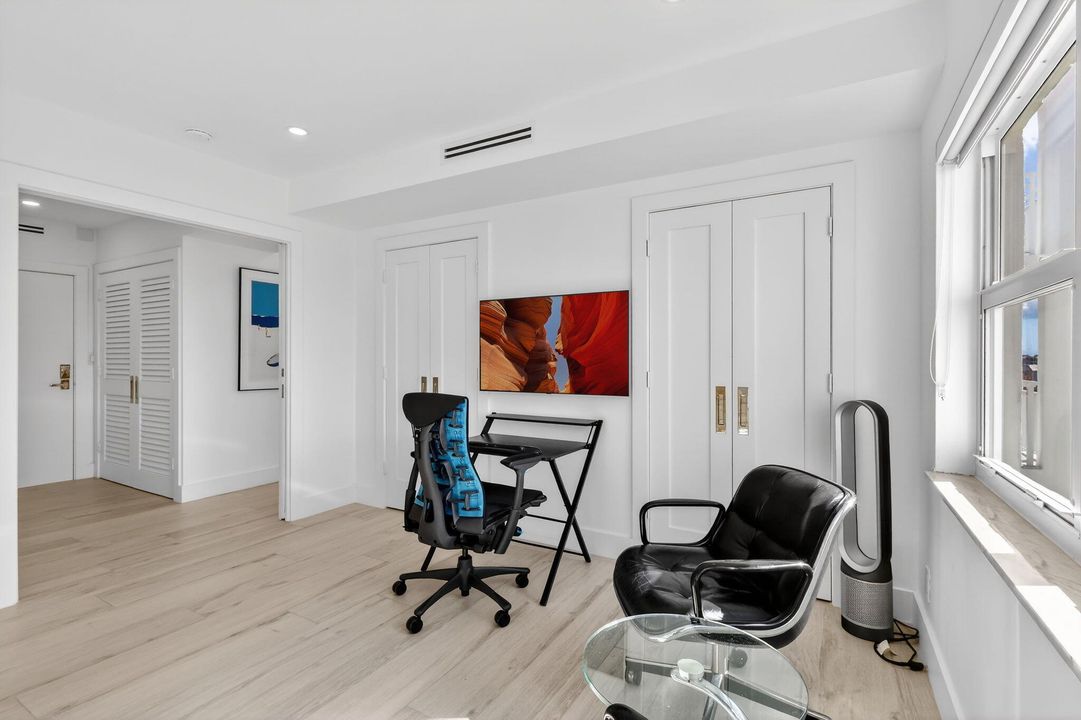 For Rent: $9,750 (2 beds, 2 baths, 1434 Square Feet)