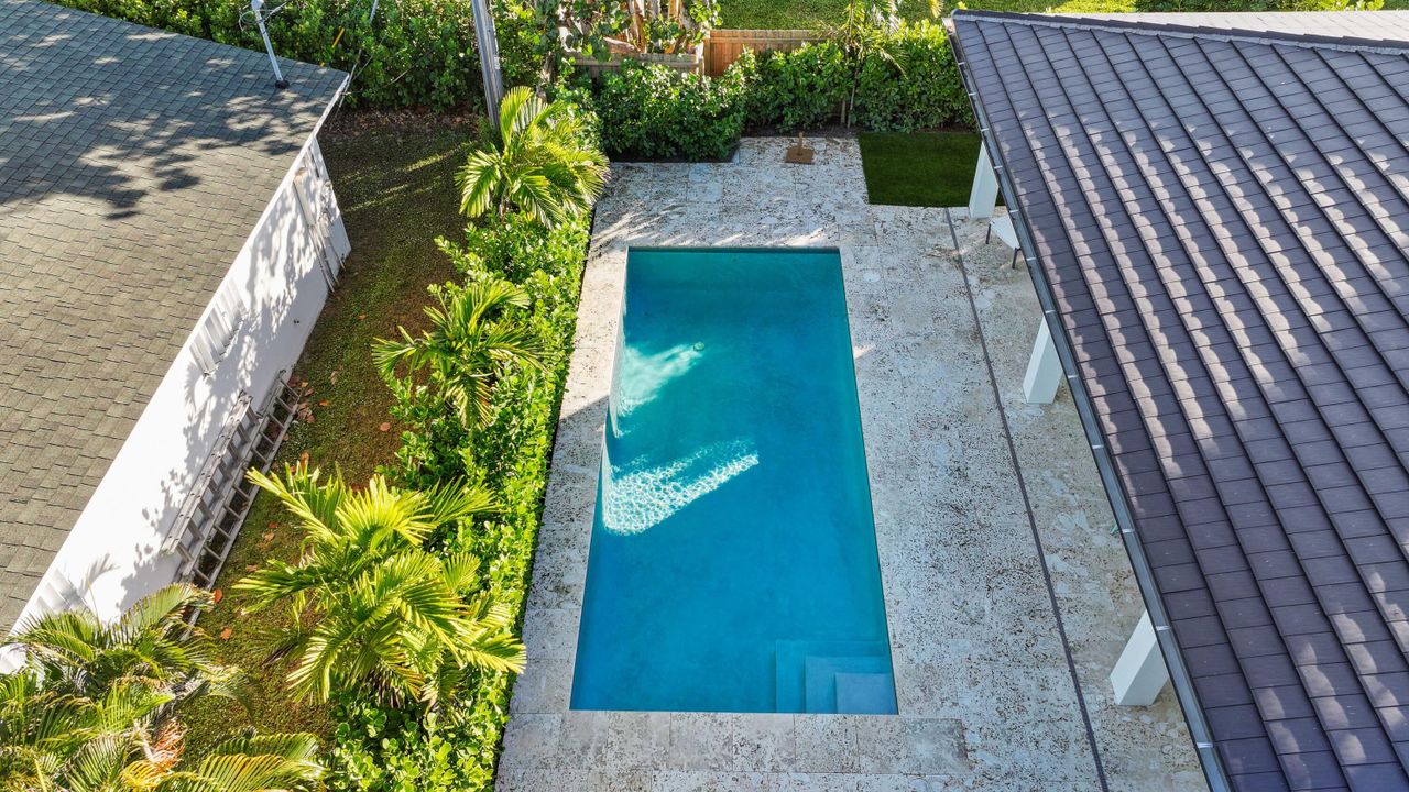 En Venta: $2,275,000 (4 camas, 3 baños, 2473 Pies cuadrados)