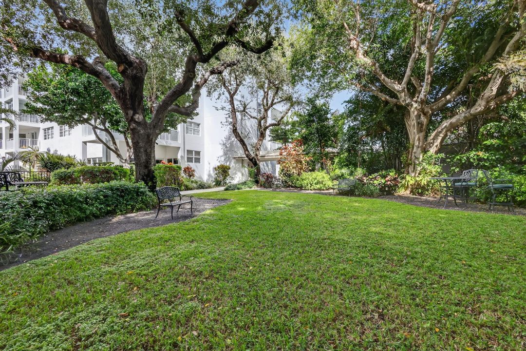 For Rent: $9,750 (2 beds, 2 baths, 1434 Square Feet)