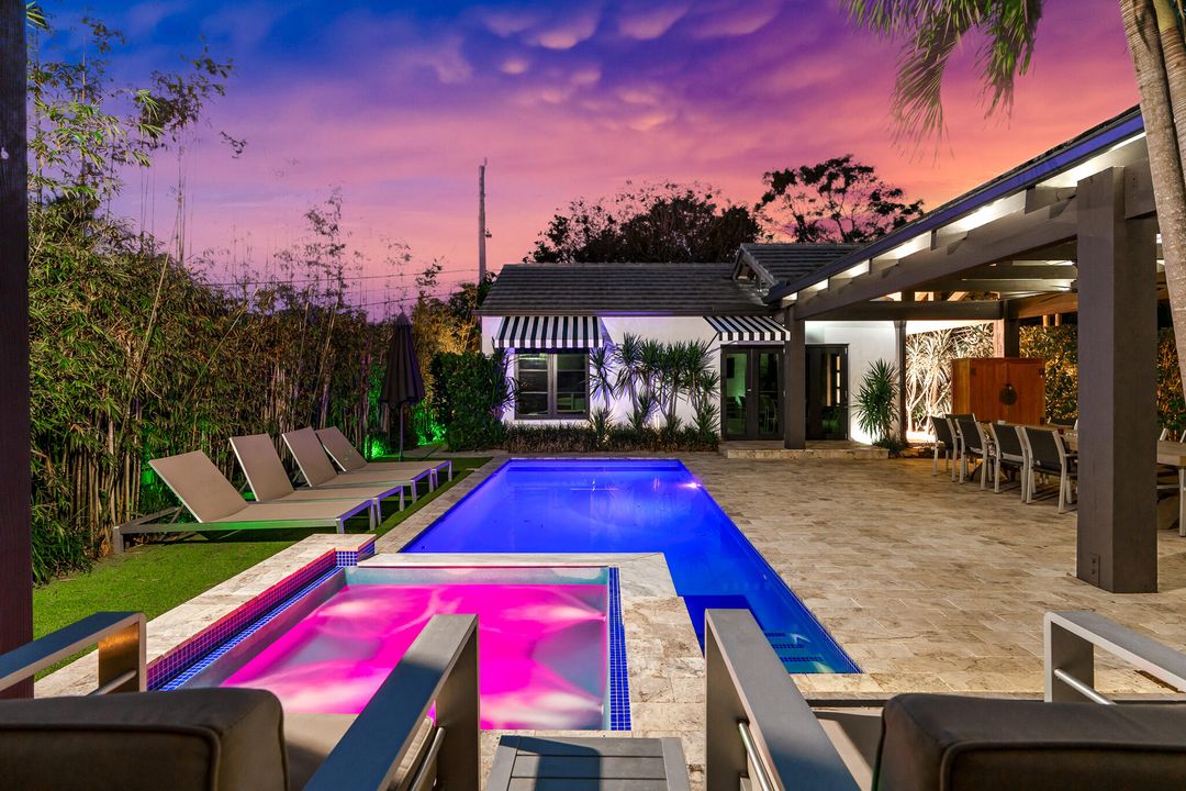 На продажу: $2,999,999 (3 спален, 3 ванн, 1891 Квадратных фут)