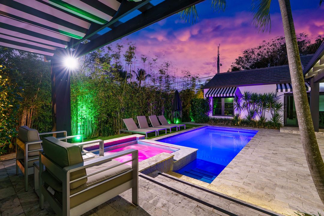 На продажу: $2,999,999 (3 спален, 3 ванн, 1891 Квадратных фут)