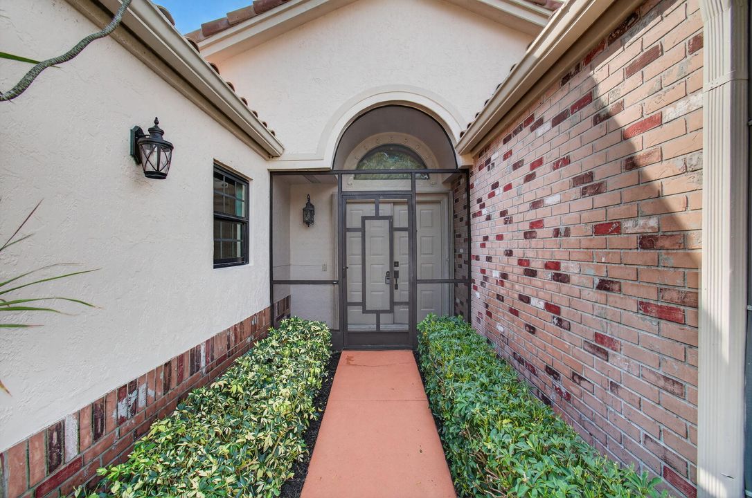 En Venta: $479,000 (3 camas, 2 baños, 2104 Pies cuadrados)