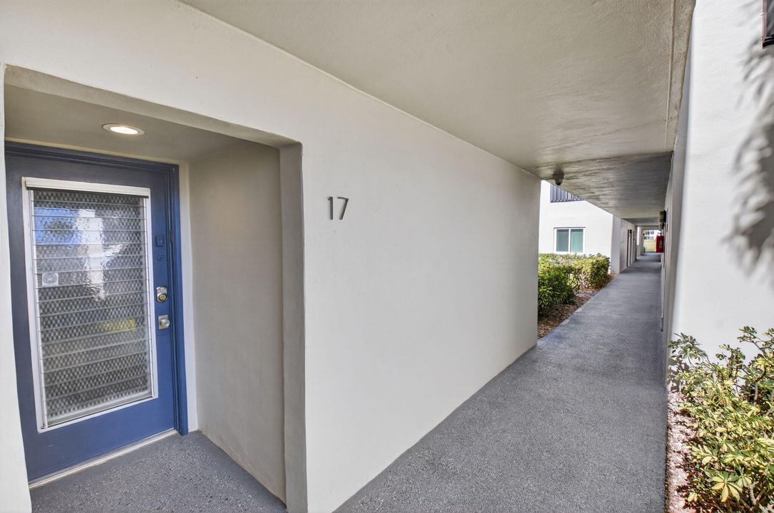 En Venta: $259,999 (2 camas, 2 baños, 1040 Pies cuadrados)