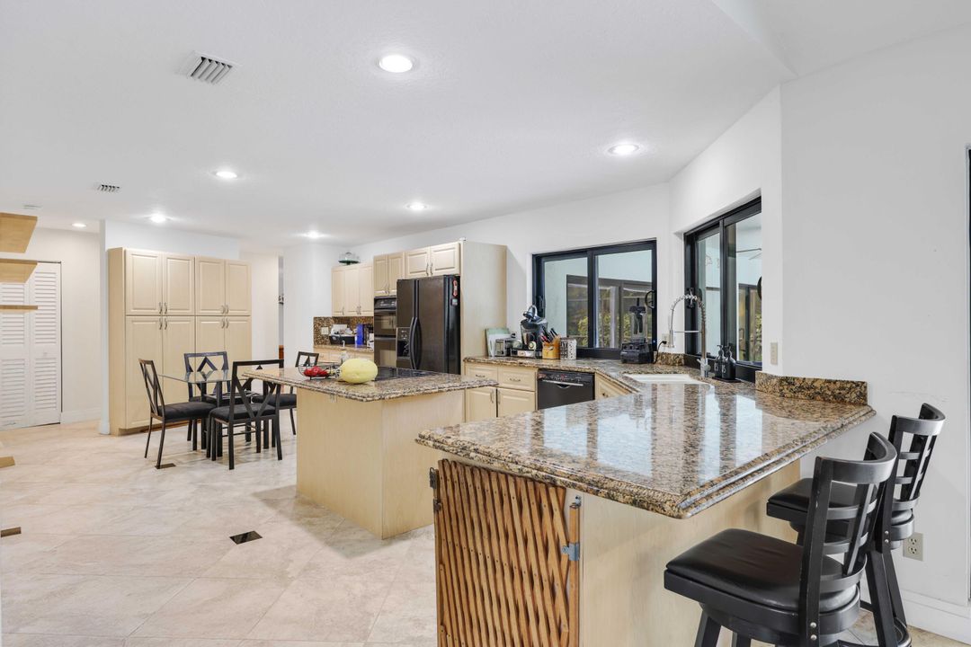 На продажу: $1,100,000 (3 спален, 3 ванн, 2577 Квадратных фут)