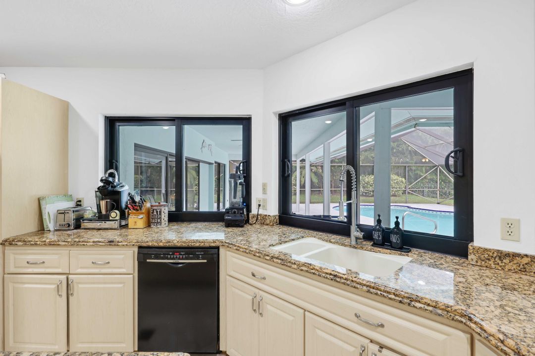 На продажу: $1,100,000 (3 спален, 3 ванн, 2577 Квадратных фут)