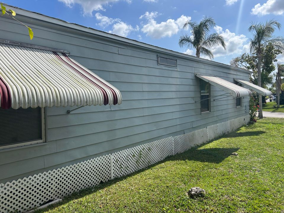 For Sale: $44,900 (2 beds, 2 baths, 1344 Square Feet)