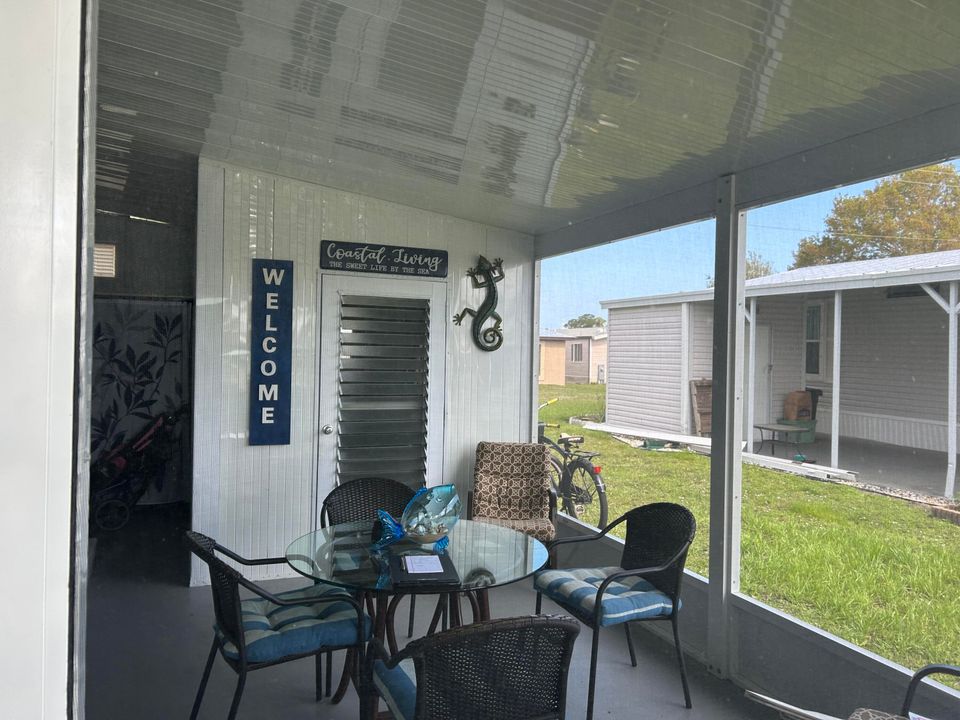 For Sale: $44,900 (2 beds, 2 baths, 1344 Square Feet)