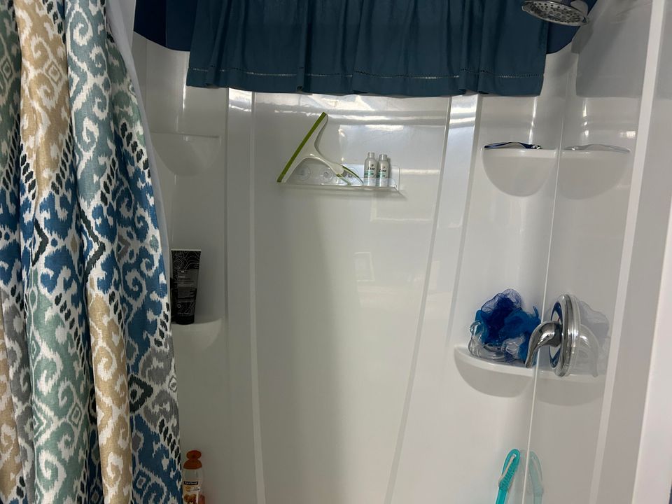 For Sale: $44,900 (2 beds, 2 baths, 1344 Square Feet)