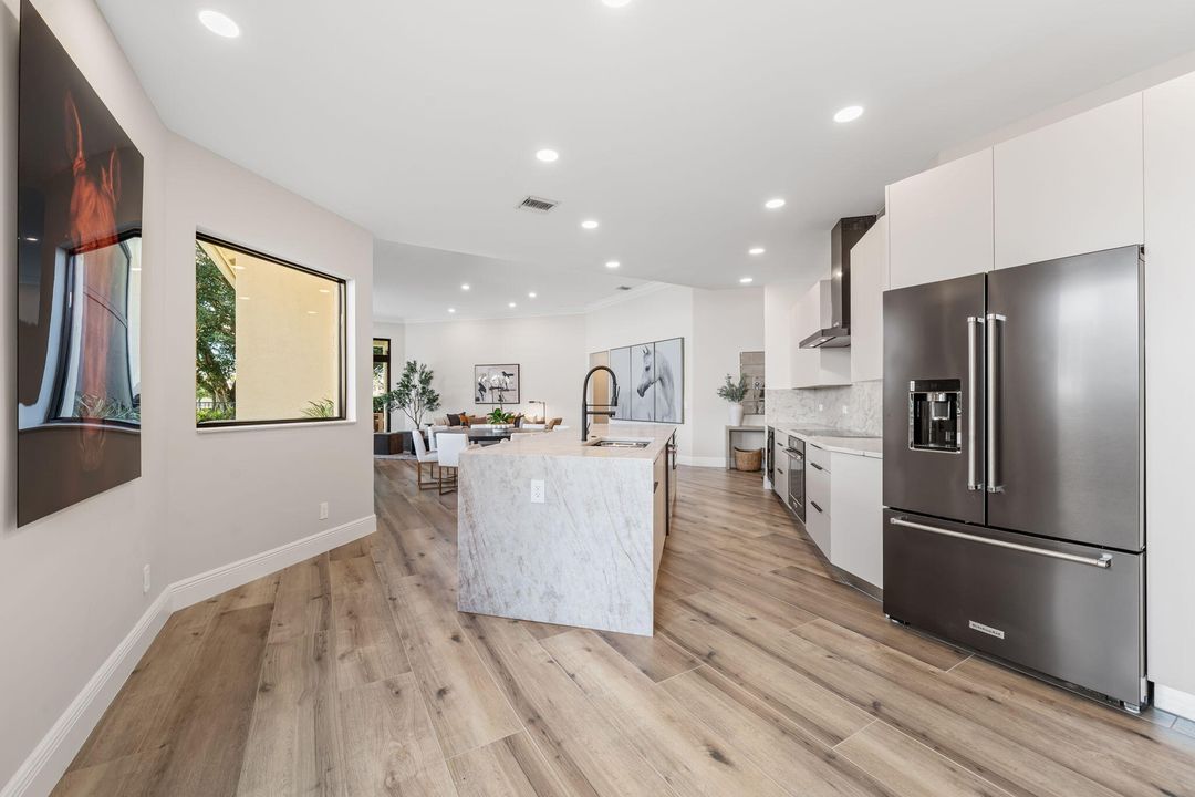 For Rent: $22,000 (3 beds, 3 baths, 2277 Square Feet)