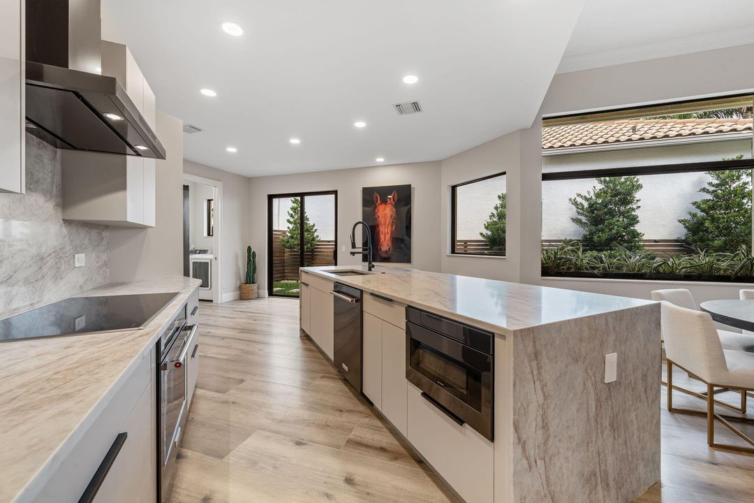 For Rent: $22,000 (3 beds, 3 baths, 2277 Square Feet)