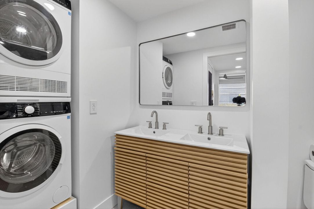 En Venta: $259,999 (2 camas, 2 baños, 1040 Pies cuadrados)