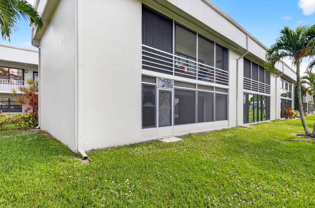 En Venta: $259,999 (2 camas, 2 baños, 1040 Pies cuadrados)