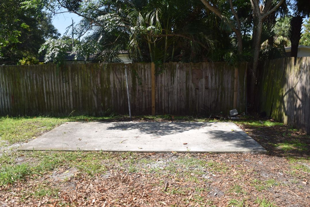 For Rent: $1,650 (2 beds, 2 baths, 1250 Square Feet)